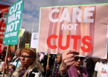 MPs Warn Thousands Still Face Poverty Despite Labour’s Welfare Reform Retreat