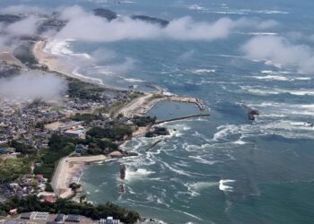 Massive Earthquake Off Russia's Kamchatka Coast Sparks Widespread Tsunami Alerts and Volcanic Eruption