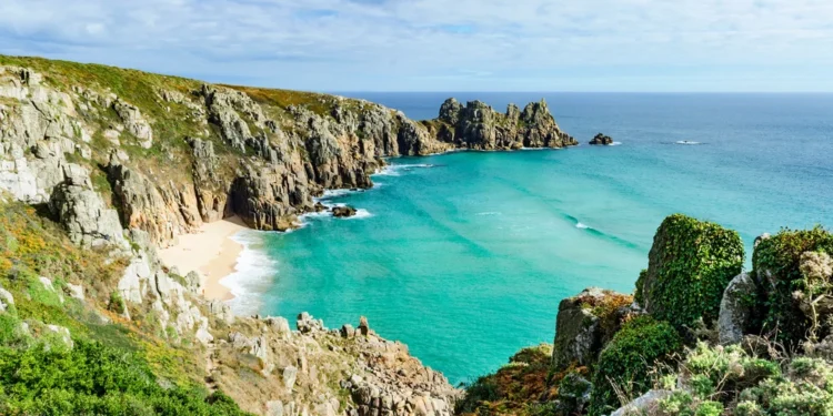 Access to Iconic Cornish Beach Cut Off by National Trust Amid Safety Concerns