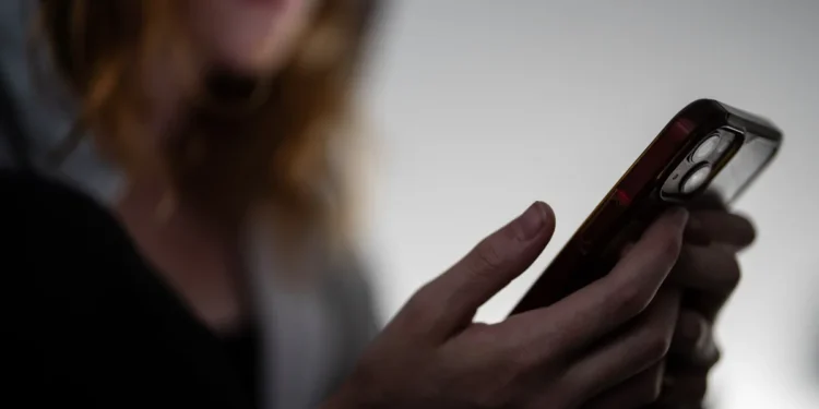 FBI and NSPCC Sound Alarm Over Alarming Surge in Child Sextortion Cases Online