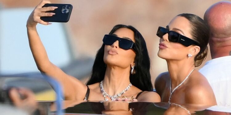 From ‘Skibidi’ to ‘Mouse Jiggler’: Cambridge Dictionary Expands with Modern Slang and Social Terms