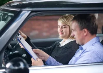 Learner Drivers to Face CPR and Defibrillator Questions in New Theory Tests