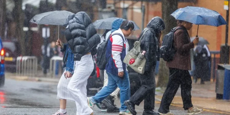 K Braced for 600-Mile Rainstorm with Eight Counties Set to Escape Downpours