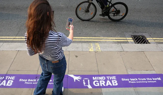 Mind the Grab’: Bold Campaign Launched on Oxford Street to Combat Phone Theft