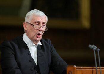 Commons Speaker Warns UK Parliament Vulnerable to Foreign Espionage After China-Linked Case Dropped