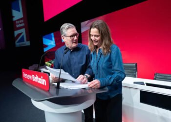 Starmer Defends Digital ID Plan Amid Growing Criticism