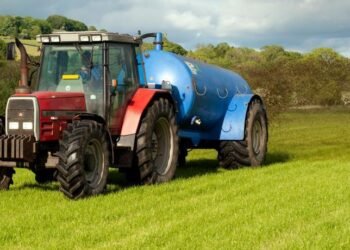 Thousands of Tonnes of Toxic Landfill Liquid Mixed with Sewage and Spread on English Farms