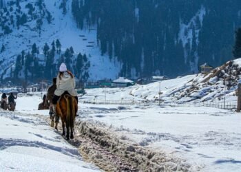 Kashmir: Nature’s Splendid Masterpiece Shaped by Climate
