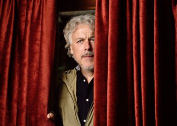 Alan Davies Criticises England Flag Displays and Patriotism