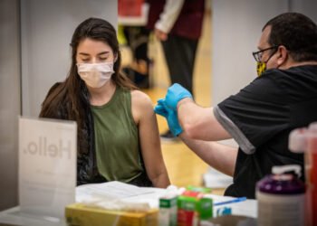 Eligibility Confusion Over COVID Vaccination Leaves Pharmacies Struggling Across the UK