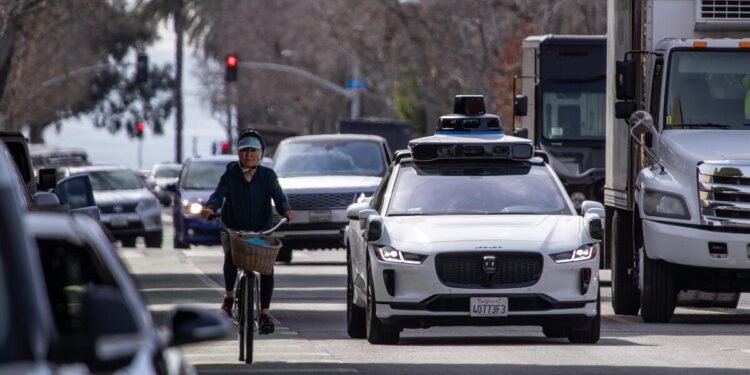 Waymo to Launch Driverless Taxis in London by 2026