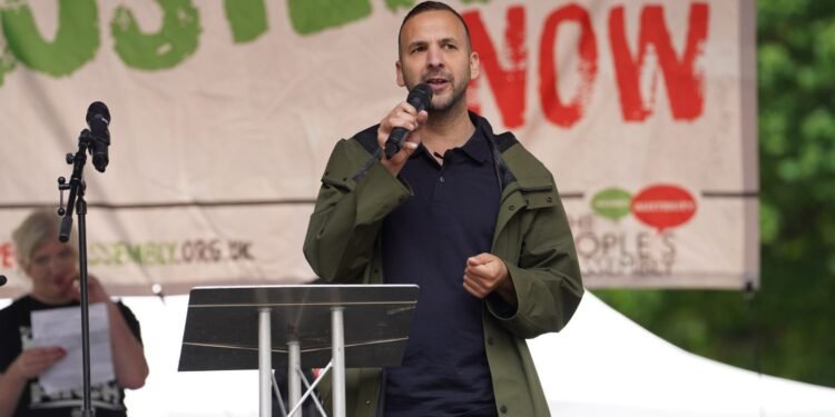 Green Party Surges Past Labour in Latest UK Poll