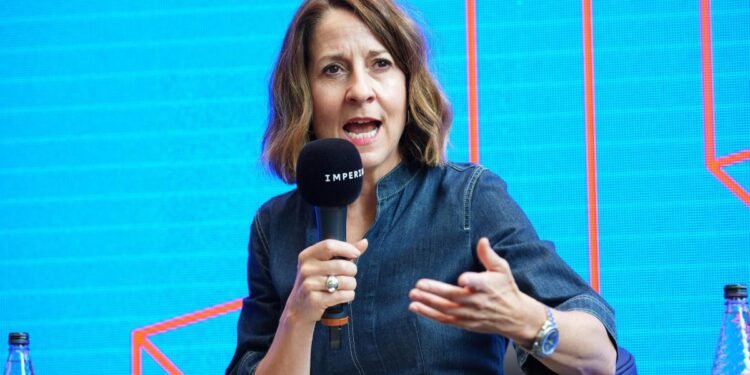 Labour MPs Warn Digital ID Scheme Risks Cost and Support