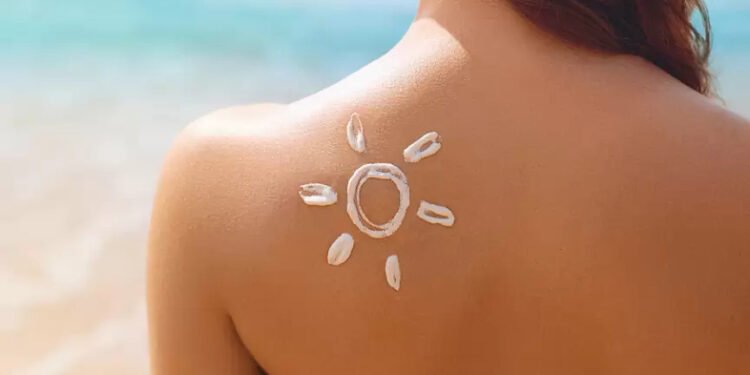 New wearable UV detector aims to prevent sunburn