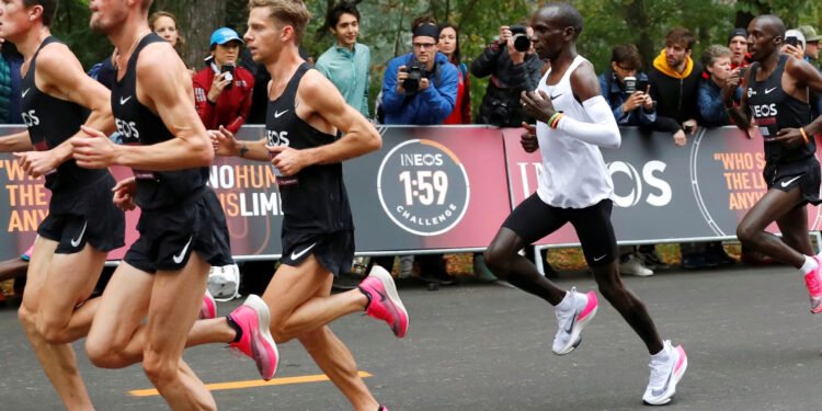 Runners’ records at risk as Garmin goes to war with Strava