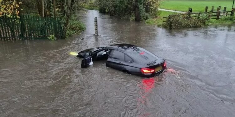 Cold Snap Brings Snow Risk as Flood Recovery Continues