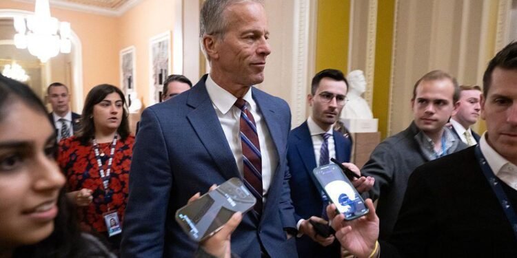 The moment US Senate approves bill that could end shutdown