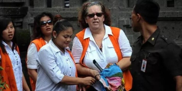 British Grandmother to Return Home After Death Sentence in Bali
