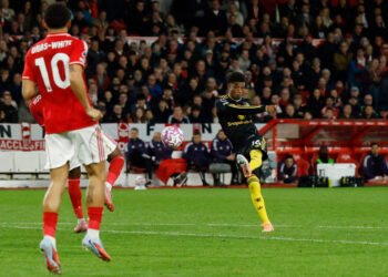 Dyche Criticises Corner Decision as Forest Draw with United