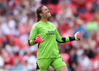 Mary Earps’s Manchester United Return Faces Mixed Reception