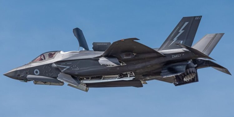 Navy cuts scrap key landing upgrade for UK F-35B jets