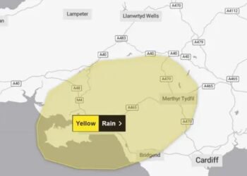 New weather warning issued with risk of flooding