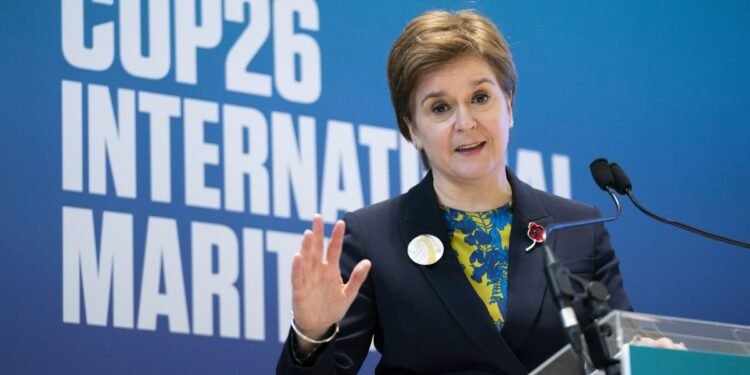 Nicola Sturgeon Urges SNP to Oppose New Oil Fields