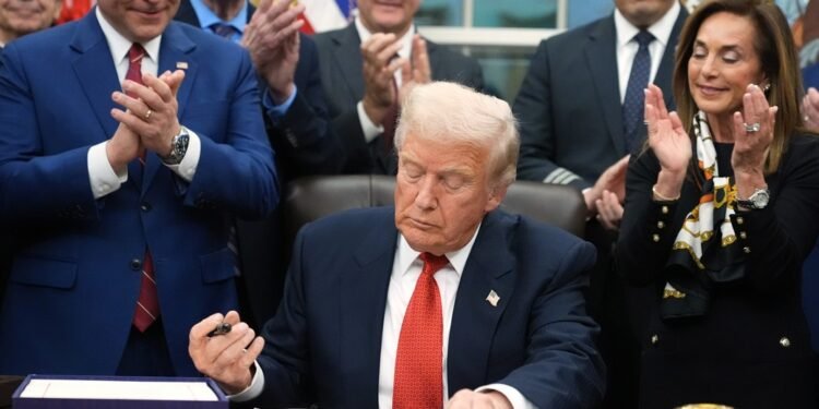 Trump Ends Record Shutdown by Signing Temporary Funding Bill