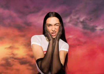 Pop Stars Call on UK Government to Cap Resale Prices for Fans