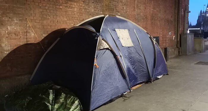 UK Refugee Homelessness Crisis Doubles in Two Years, Charity Warns