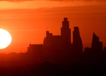 UK economy enters 2026 amid sharp private sector slowdown