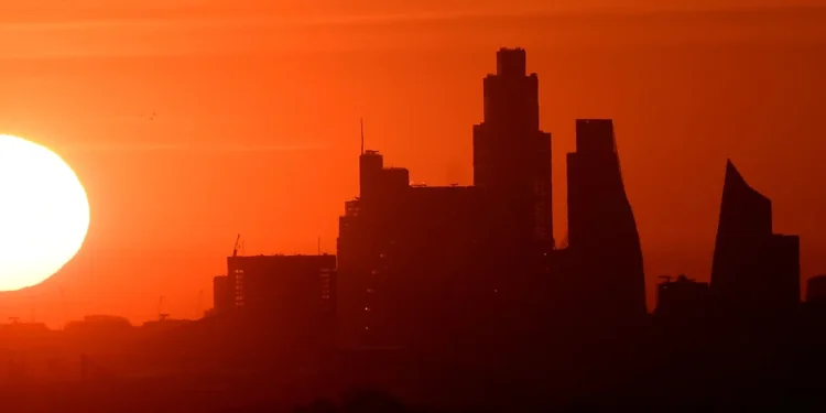 UK economy enters 2026 amid sharp private sector slowdown