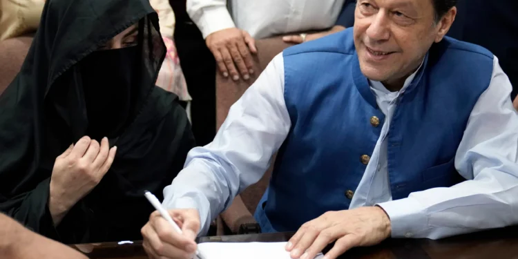Imran Khan and Wife Sentenced to 17 Years in Landmark State Gift Corruption Case