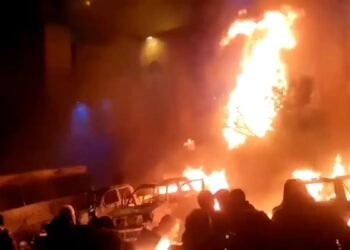 Iran protesters defy crackdown as videos show violent clashes