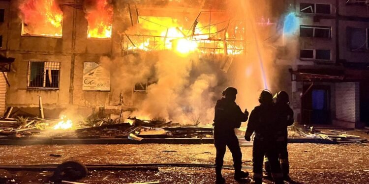 Russia Strikes Kyiv and Kharkiv as Peace Talks Enter Day Two