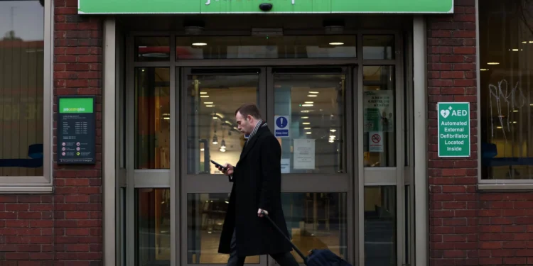 City bets on rate cuts unemployment soars