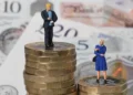 Gender pay gap won’t close for another 30 years
