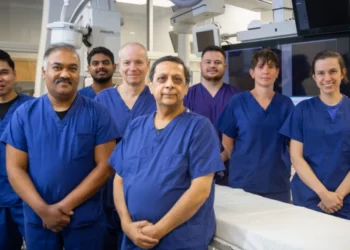 Implantable defibrillator fitted