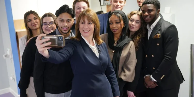 Labour youth minimum wage U-turn