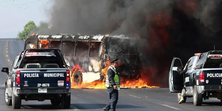 Mexico unrest locals tourists