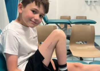 UK boy surgery make him taller