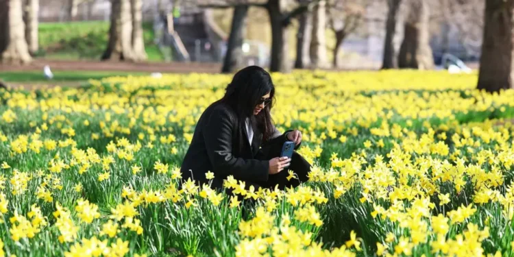 UK warmest day 18 °C