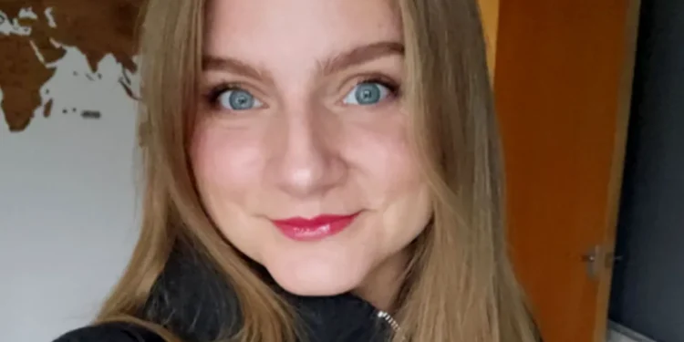 dual nationals UK passport rules 2026