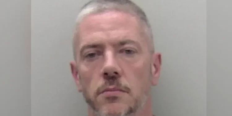 machete‑waving drug dealer jailed