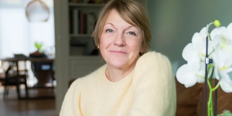 passport rule stops woman seeing dying mum