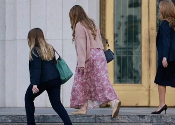 social media mental health trial