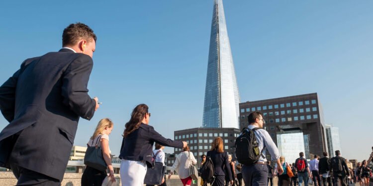 UK Wage Growth Slows as Jobs Market Holds Firm