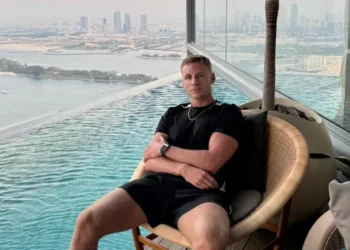 Brit in good spirits Dubai missile attacks