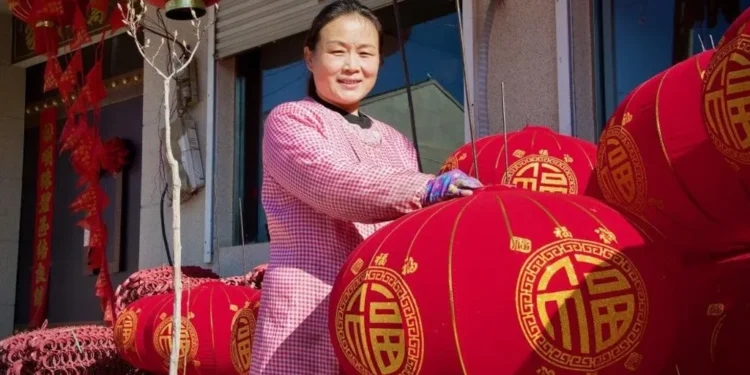 China lantern town lantern production