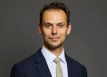 I Was Naive Says Minister Who Quit Over Labour Together